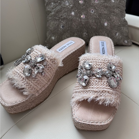NWT Steve Madden Platform Rhinestone Sandals - Picture 3 of 5
